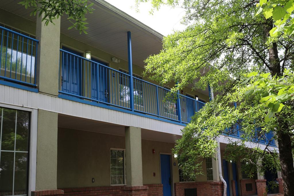 Magnolia Bay Hotel & Suites Jonesboro Eksteriør bilde