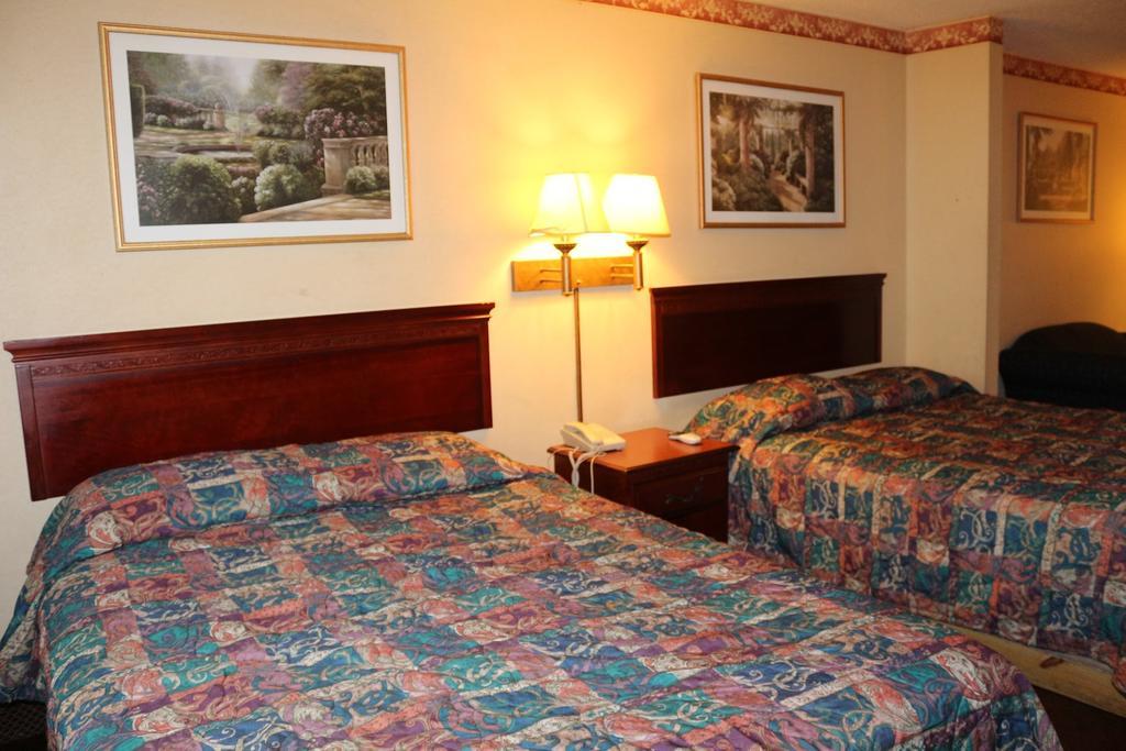 Magnolia Bay Hotel & Suites Jonesboro Eksteriør bilde