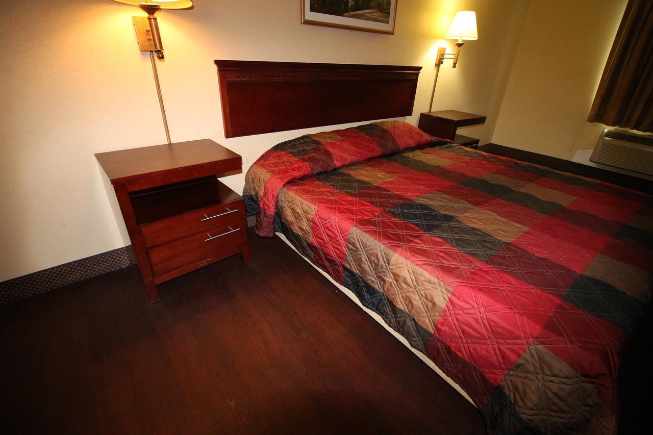 Magnolia Bay Hotel & Suites Jonesboro Eksteriør bilde